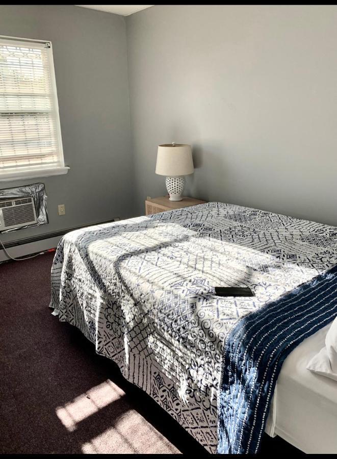 Large 3-Bedrooms/2-Bath Apt, One Block To Train Νέα Υόρκη Εξωτερικό φωτογραφία