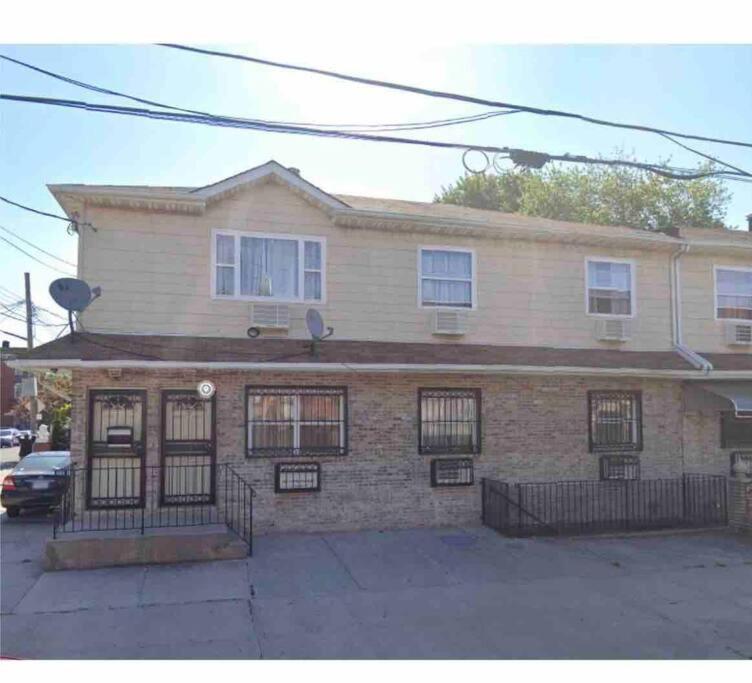 Large 3-Bedrooms/2-Bath Apt, One Block To Train Νέα Υόρκη Εξωτερικό φωτογραφία
