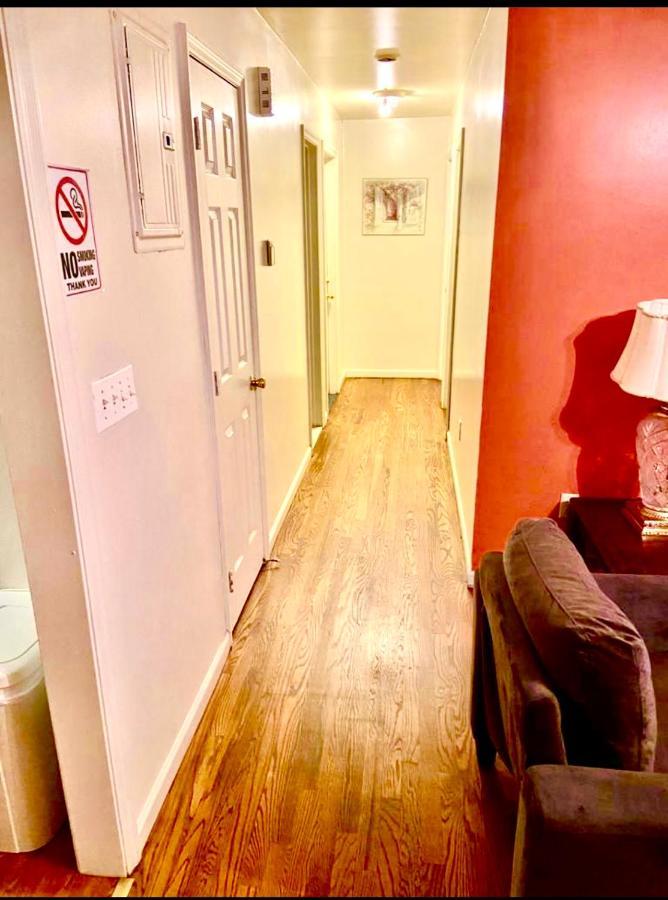 Large 3-Bedrooms/2-Bath Apt, One Block To Train Νέα Υόρκη Εξωτερικό φωτογραφία